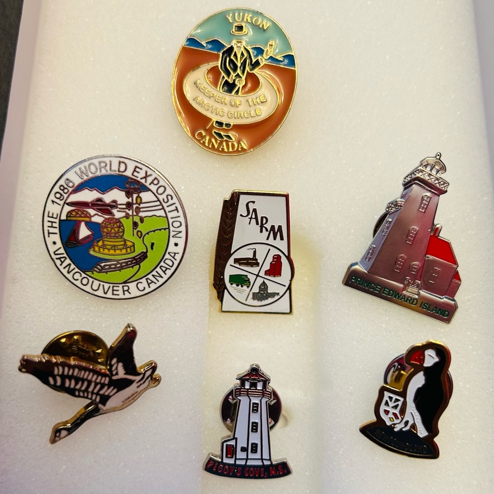 Vintage Canadian Souvenir Pins - Lot of 7